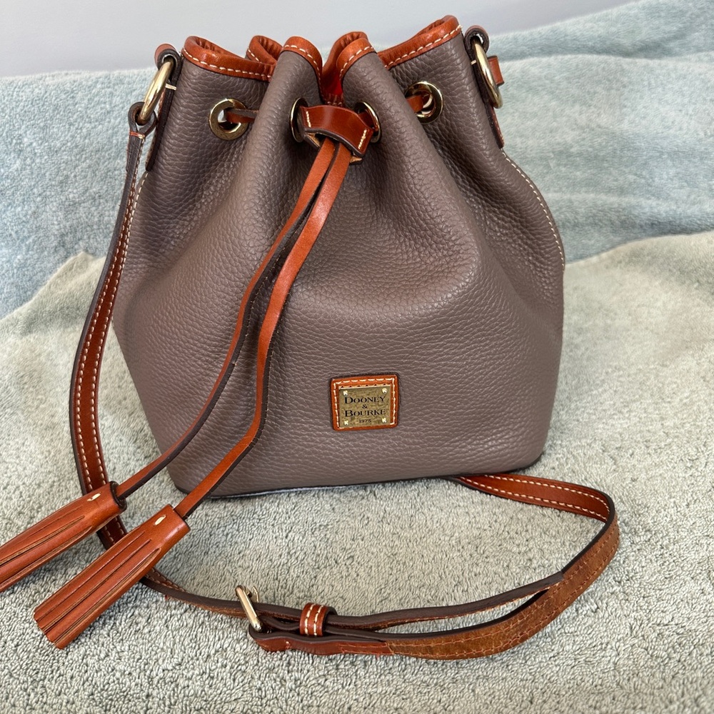 Dooney & Bourke Gray and Brown Leather Shoulder Bag - Picture 2 of 11